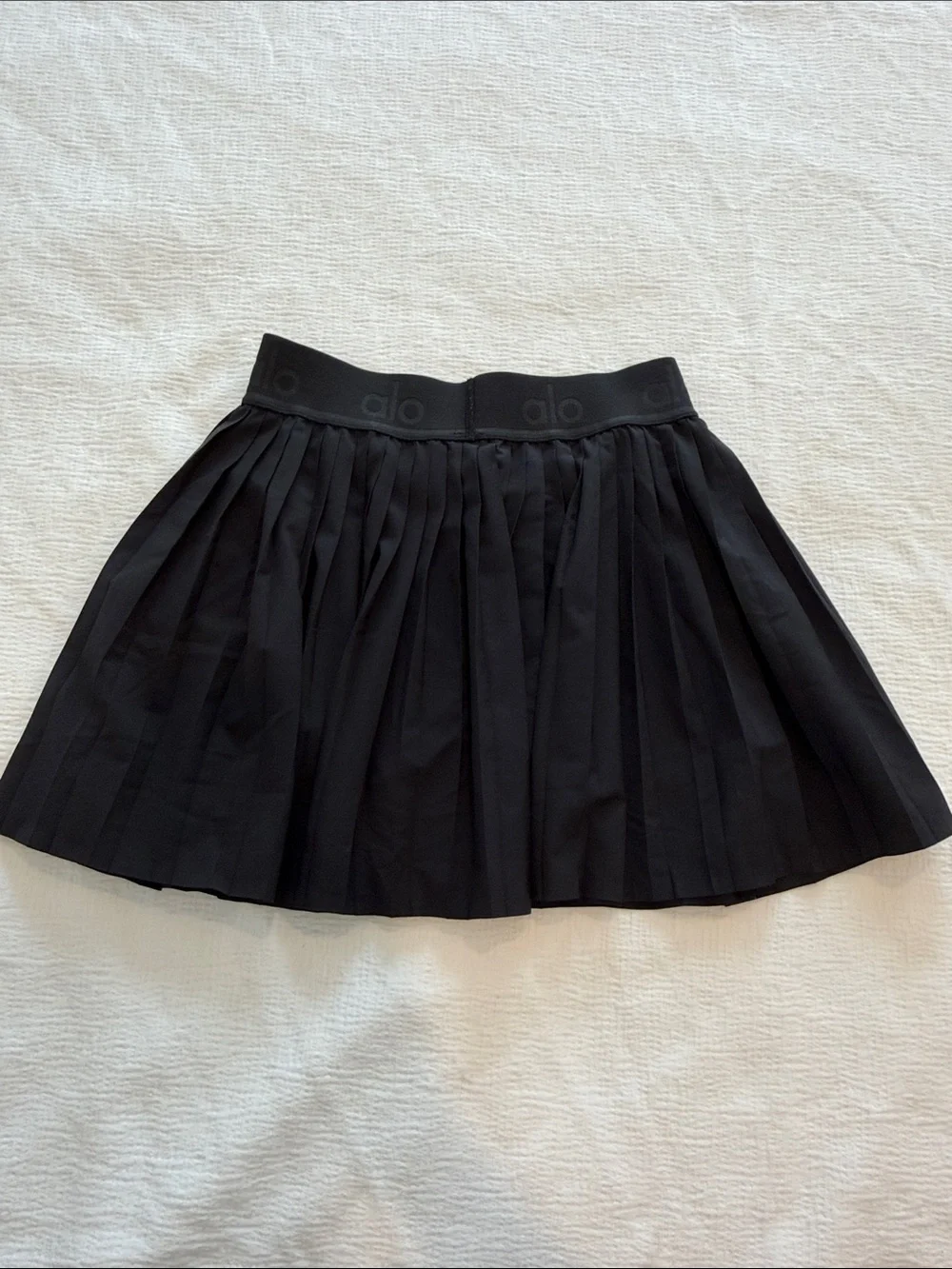 ALO Yoga Black Athletic Skirt with Logo Tag
